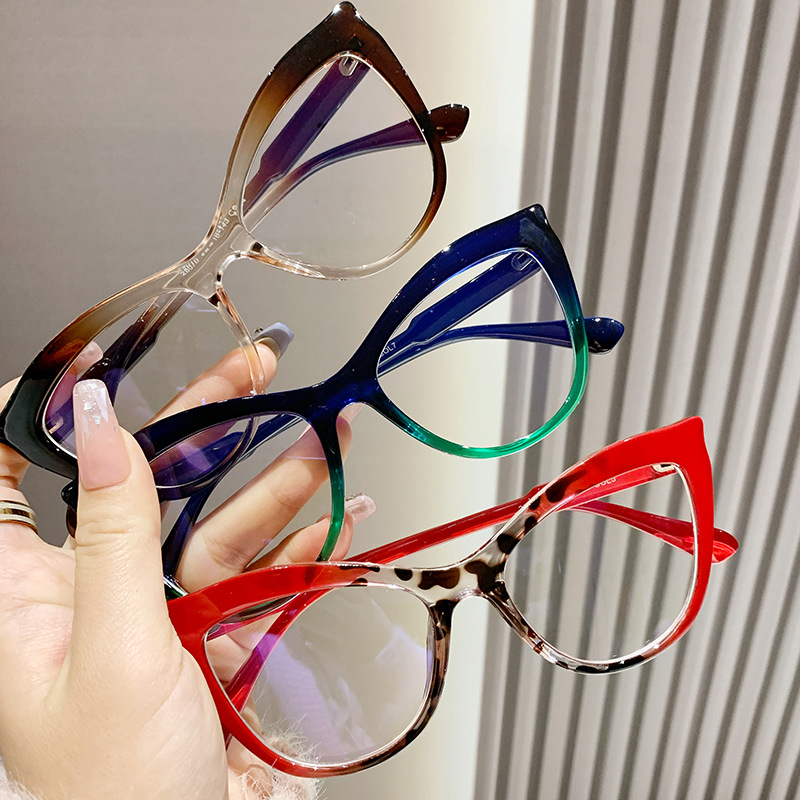 Street Fashion Shoot - 2026 hot-selling exaggerated glasses frame anti-blue