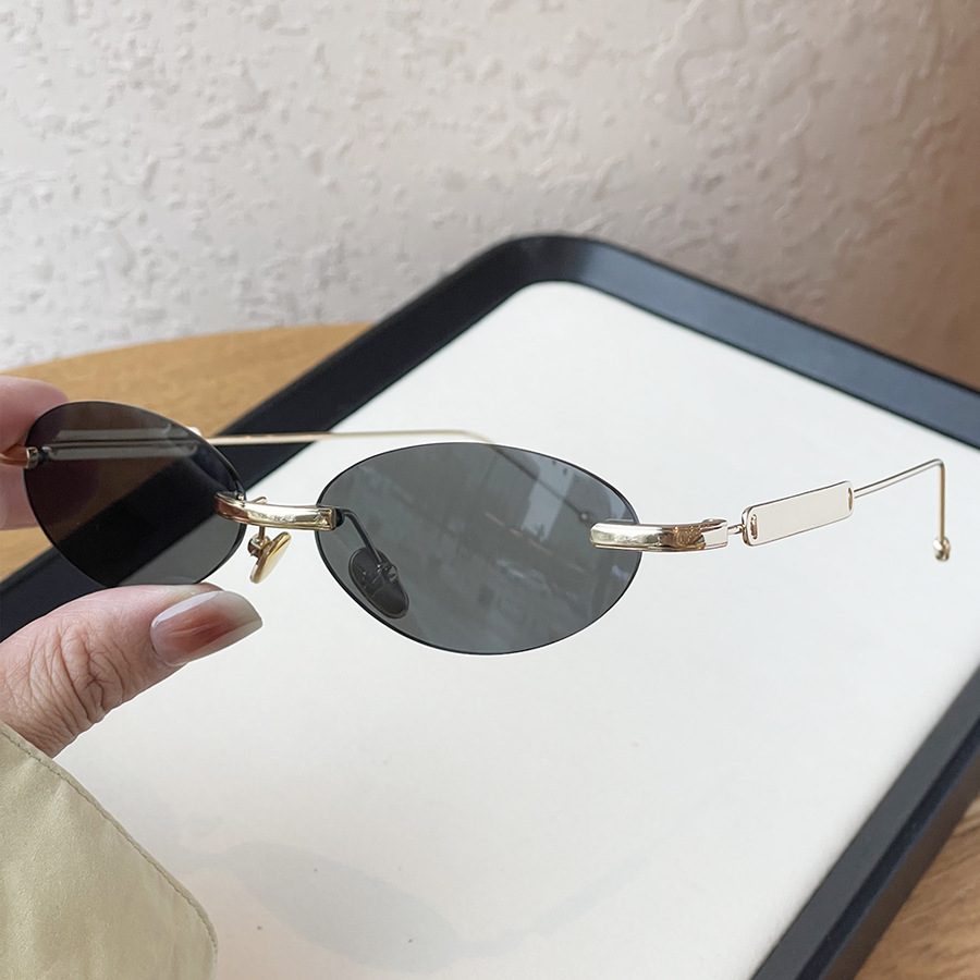 Plain Frameless Oval Flat Glas - Street Fashion Shoot avis et prix