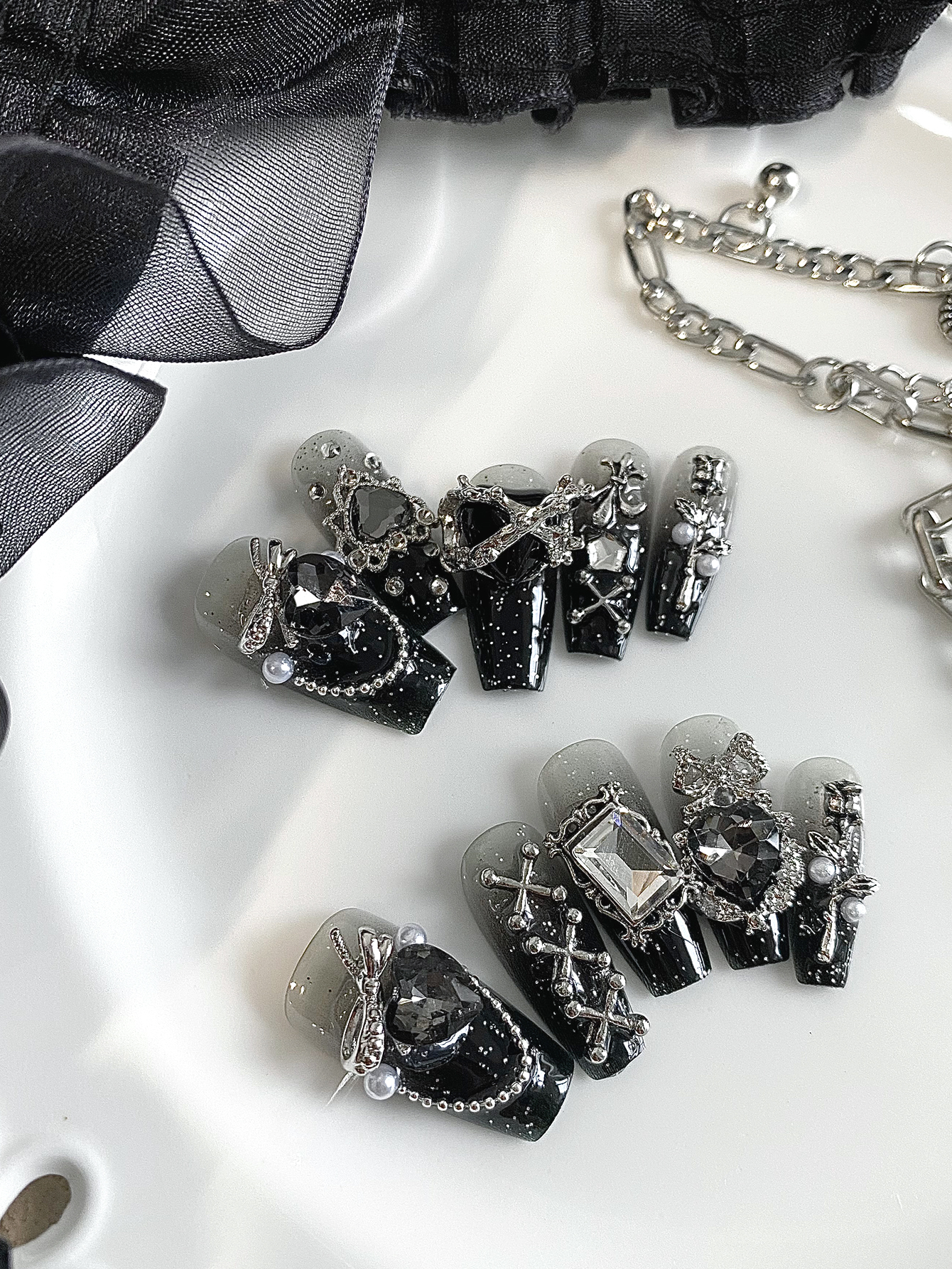 10 Pieces of Heart-Shaped Blac - Street Fashion Shoot avis et prix