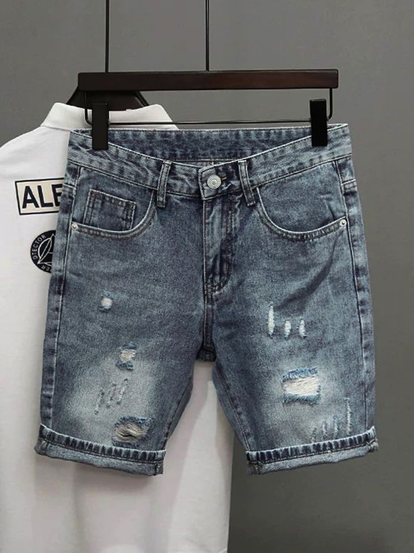 Light Blue Denim Shorts Men's  - Distressed Jean Rip avis et prix